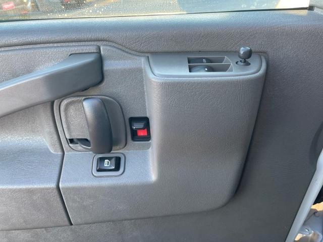 Photo of 2022 White Chevrolet Express 3500