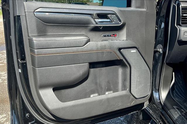 Photo of 2024 Onyx Black GMC Sierra 1500