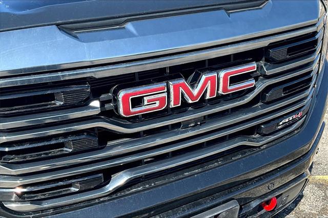 Photo of 2024 Onyx Black GMC Sierra 1500