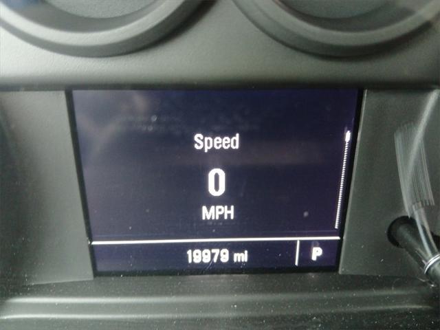 Photo of 2023 Summit White GMC Sierra 1500