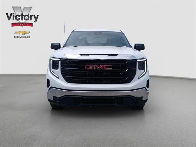 Photo of 2023 Summit White GMC Sierra 1500