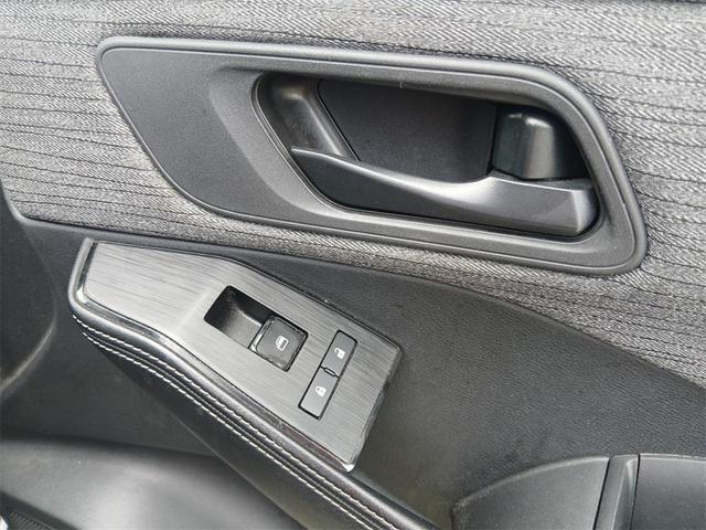 Photo of 2021 Super Black Nissan Rogue