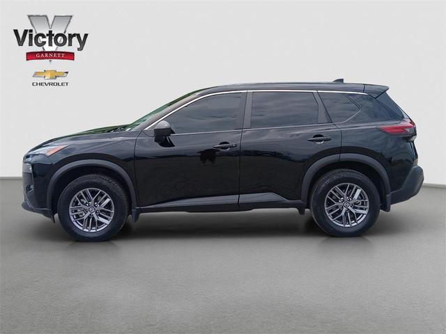 Photo of 2021 Super Black Nissan Rogue