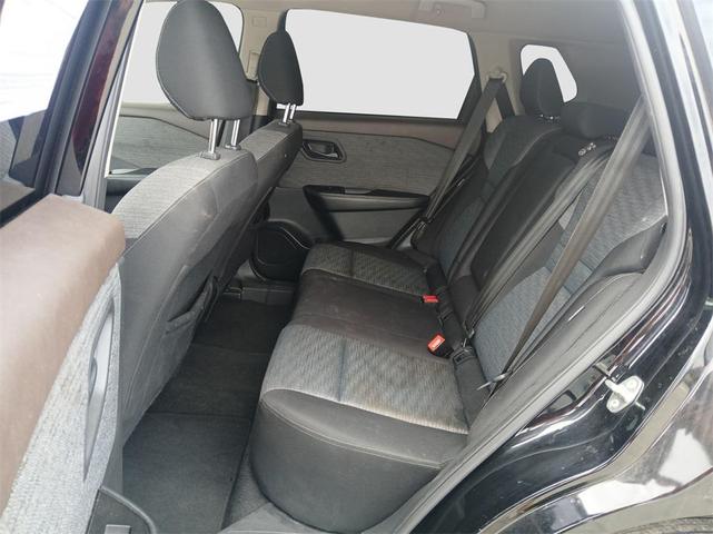 Photo of 2021 Super Black Nissan Rogue