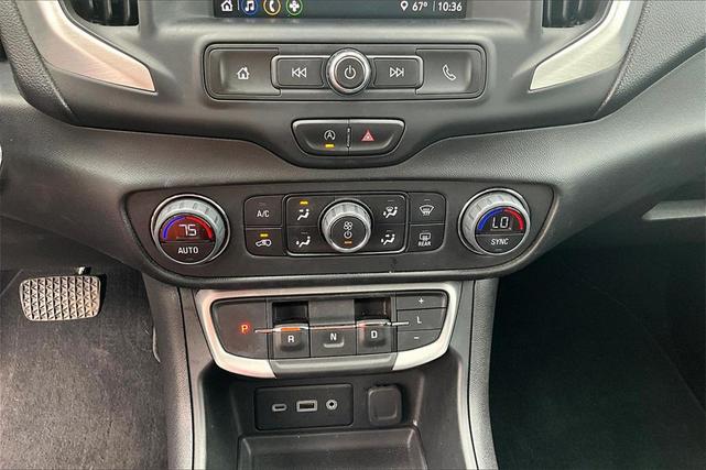Photo of 2022 Marine Metallic GMC Terrain