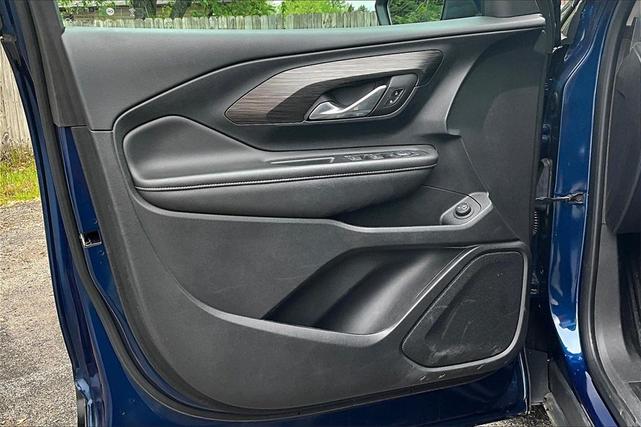 Photo of 2022 Marine Metallic GMC Terrain