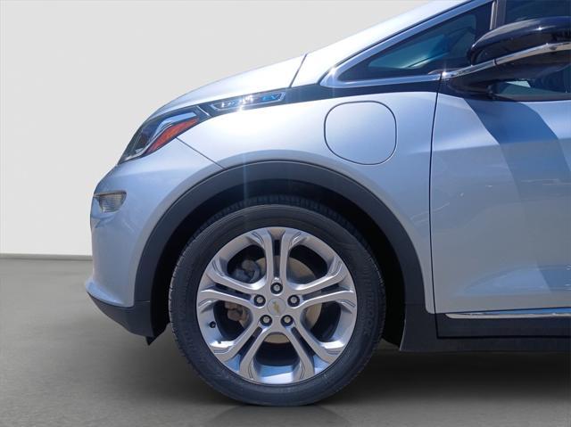 Photo of 2017 Arctic Blue Metallic Chevrolet Bolt EV