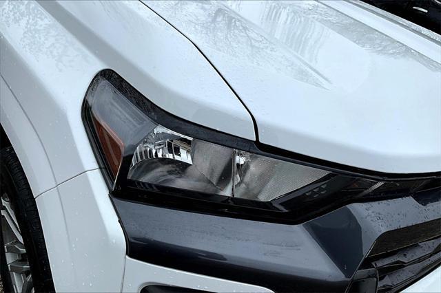 Photo of 2023 Summit White Chevrolet Colorado