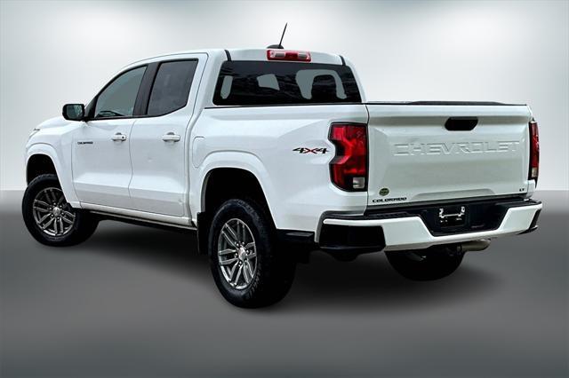 Photo of 2023 Summit White Chevrolet Colorado