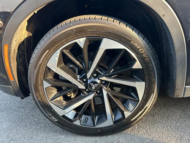 Photo of 2024 Black Mitsubishi Outlander