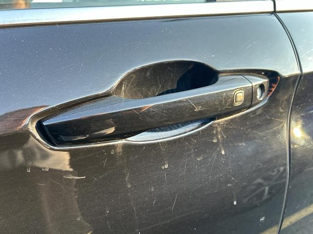Photo of 2024 Black Mitsubishi Outlander