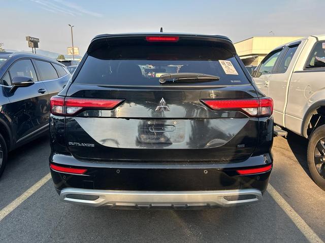 Photo of 2024 Black Mitsubishi Outlander