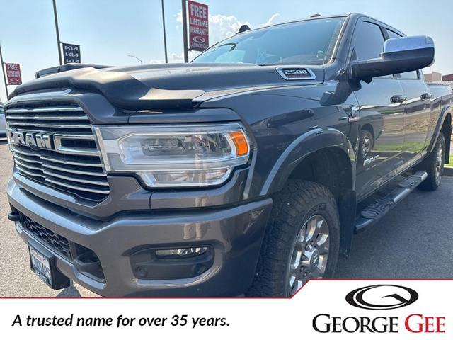 Photo of 2019 Diamond Black Crystal Pearlcoat RAM 2500