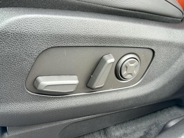 Photo of 2026 Astra Blue Kia Carnival Hybrid