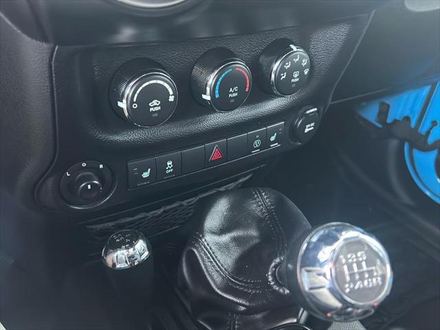 Photo of 2017 Chief Blue Jeep Wrangler Unlimited
