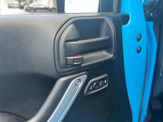 Photo of 2017 Chief Blue Jeep Wrangler Unlimited