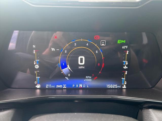 Photo of 2023 Summit White Chevrolet Colorado