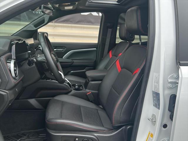 Photo of 2023 Summit White Chevrolet Colorado