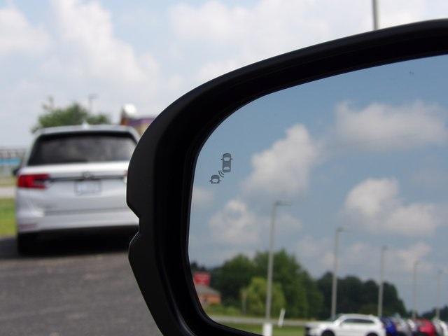 Photo of 2026 Urban Gray Pearl Honda CR-V