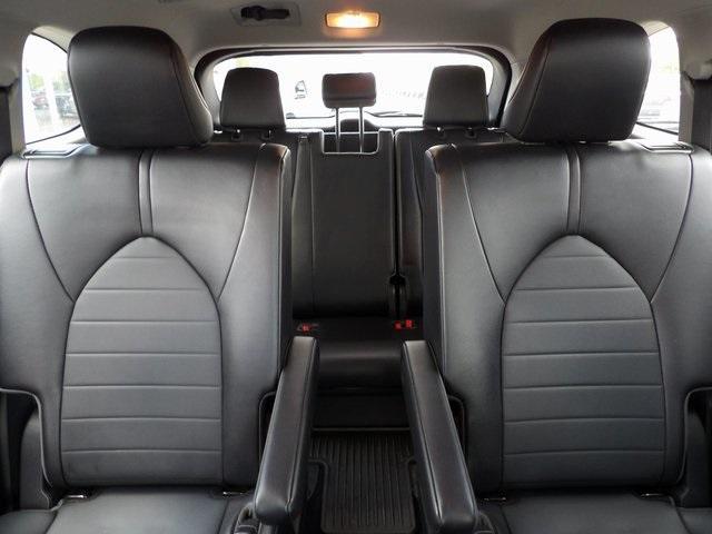 Photo of 2022 Celestial Silver Metallic Toyota Highlander