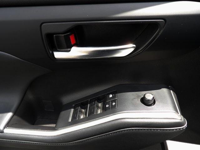 Photo of 2022 Celestial Silver Metallic Toyota Highlander