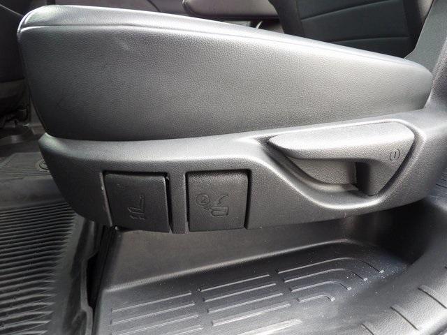 Photo of 2022 Celestial Silver Metallic Toyota Highlander