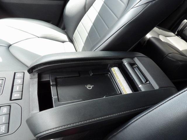 Photo of 2022 Celestial Silver Metallic Toyota Highlander