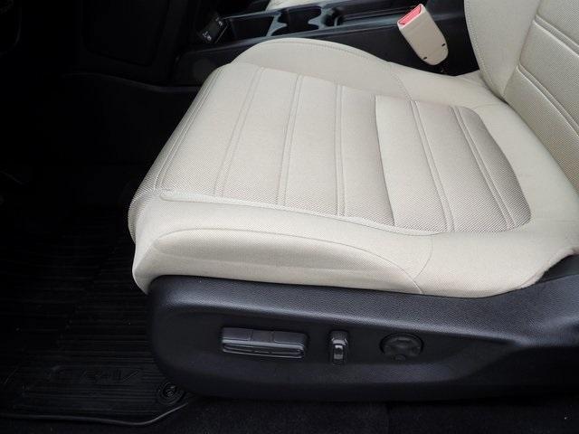 Photo of 2022 Platinum White Pearl Honda CR-V
