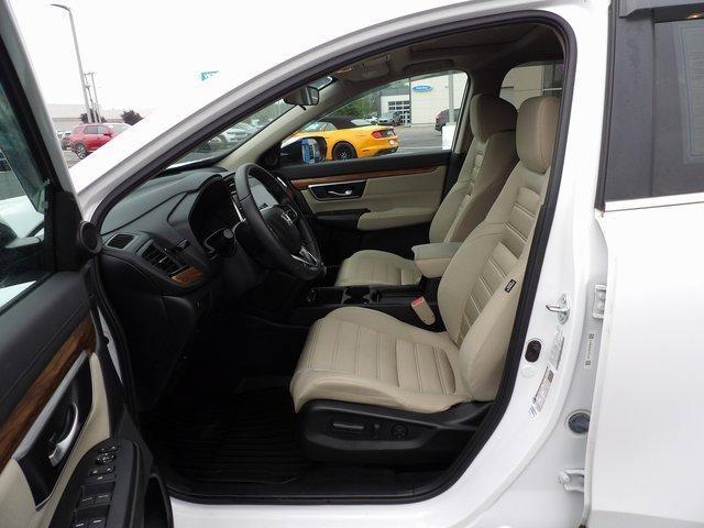 Photo of 2022 Platinum White Pearl Honda CR-V