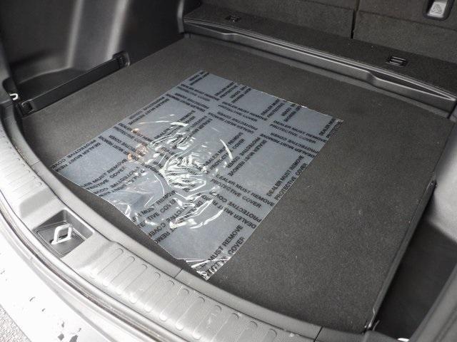 Photo of 2022 Platinum White Pearl Honda CR-V