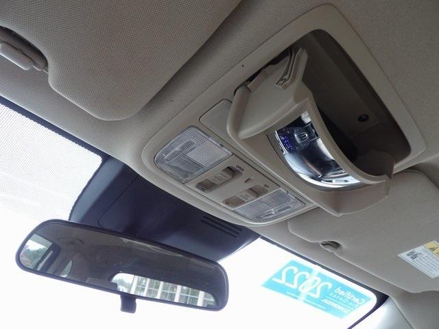 Photo of 2022 Platinum White Pearl Honda CR-V