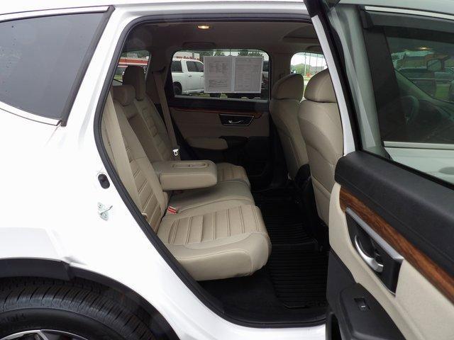 Photo of 2022 Platinum White Pearl Honda CR-V