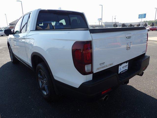 Photo of 2022 Platinum White Pearl Honda Ridgeline