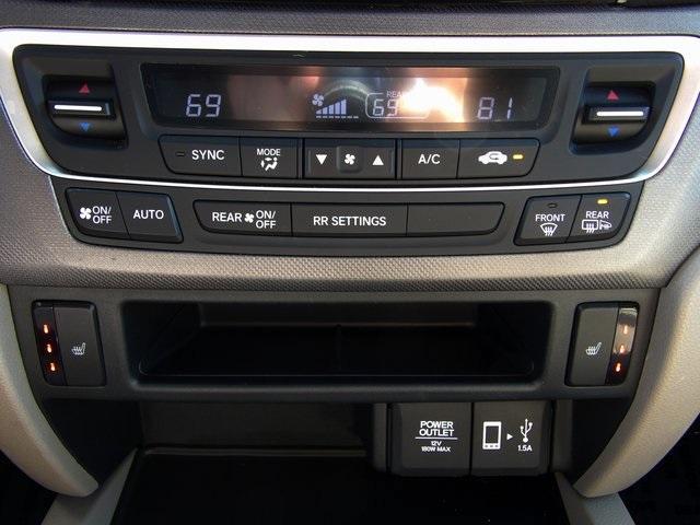 Photo of 2022 Platinum White Pearl Honda Ridgeline