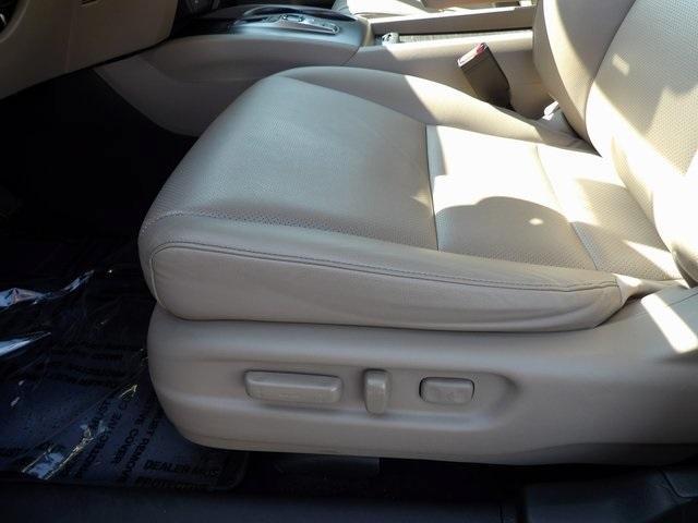 Photo of 2022 Platinum White Pearl Honda Ridgeline