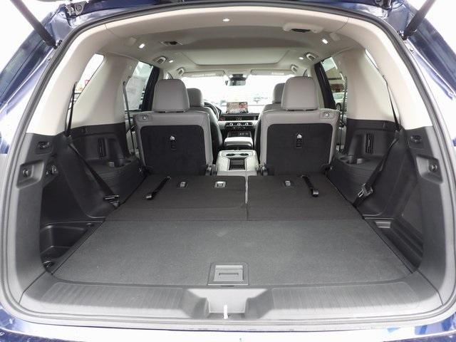 Photo of 2025 Obsidian Blue Pearl Honda Pilot