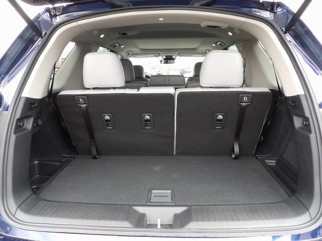 Photo of 2025 Obsidian Blue Pearl Honda Pilot