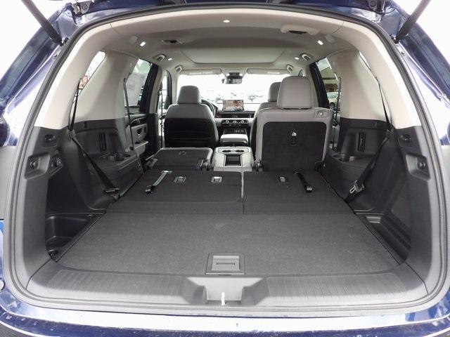 Photo of 2025 Obsidian Blue Pearl Honda Pilot