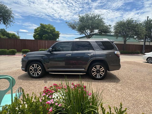 Photo of 2014 Magnetic Gray Metallic Toyota 4Runner