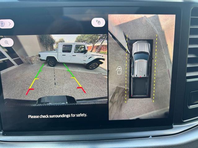 Photo of 2023 Star White Metallic Tri-Coat Ford F-250