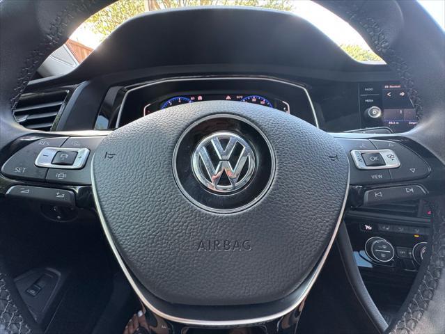 Photo of 2020 Pure White Volkswagen Jetta