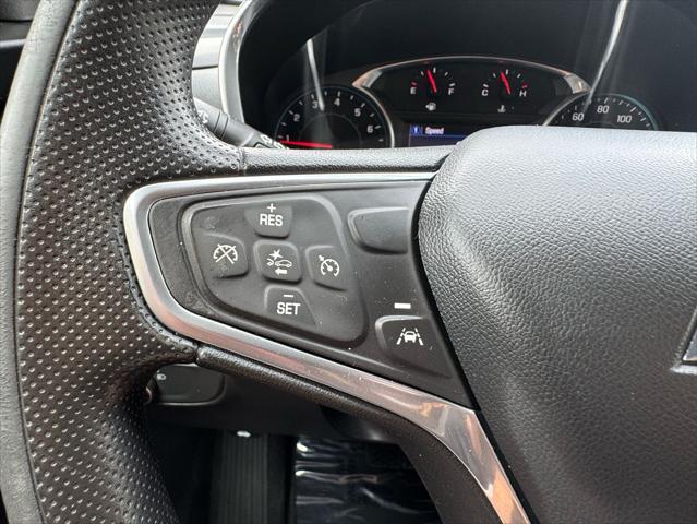 Photo of 2022 Red Chevrolet Equinox