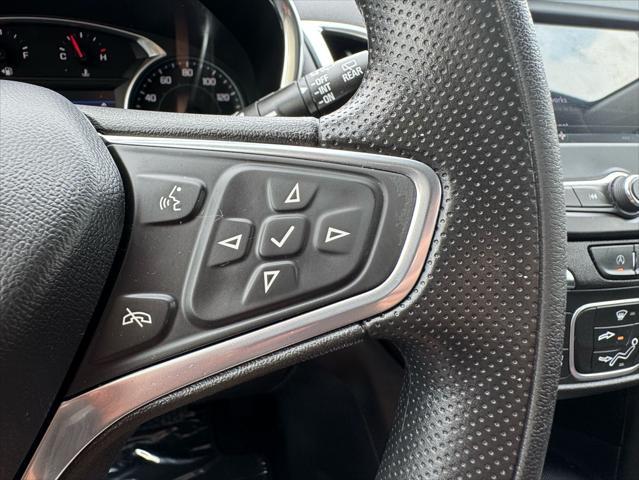Photo of 2022 Red Chevrolet Equinox