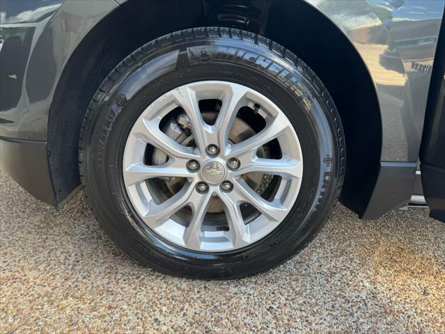 Photo of 2018 Gray Chevrolet Equinox