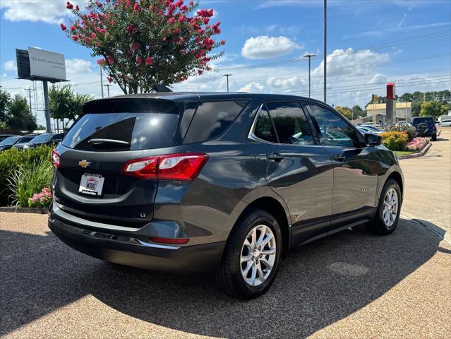Photo of 2018 Gray Chevrolet Equinox