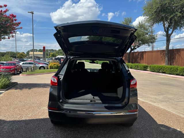 Photo of 2018 Gray Chevrolet Equinox