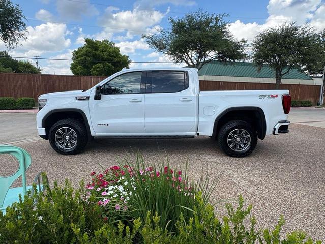Photo of 2024 Summit White GMC Sierra 1500