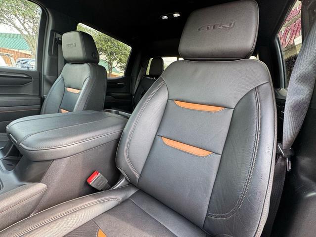 Photo of 2024 Summit White GMC Sierra 1500