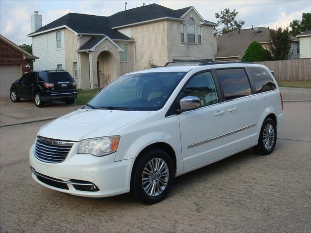 2013 Chrysler Town & Country