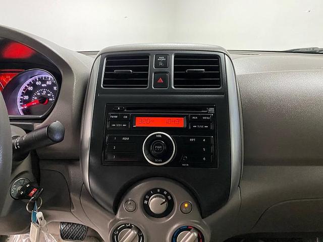 Photo of 2013 DARK BLUE Nissan Versa